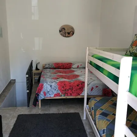 Apartament Via Idria 14 *